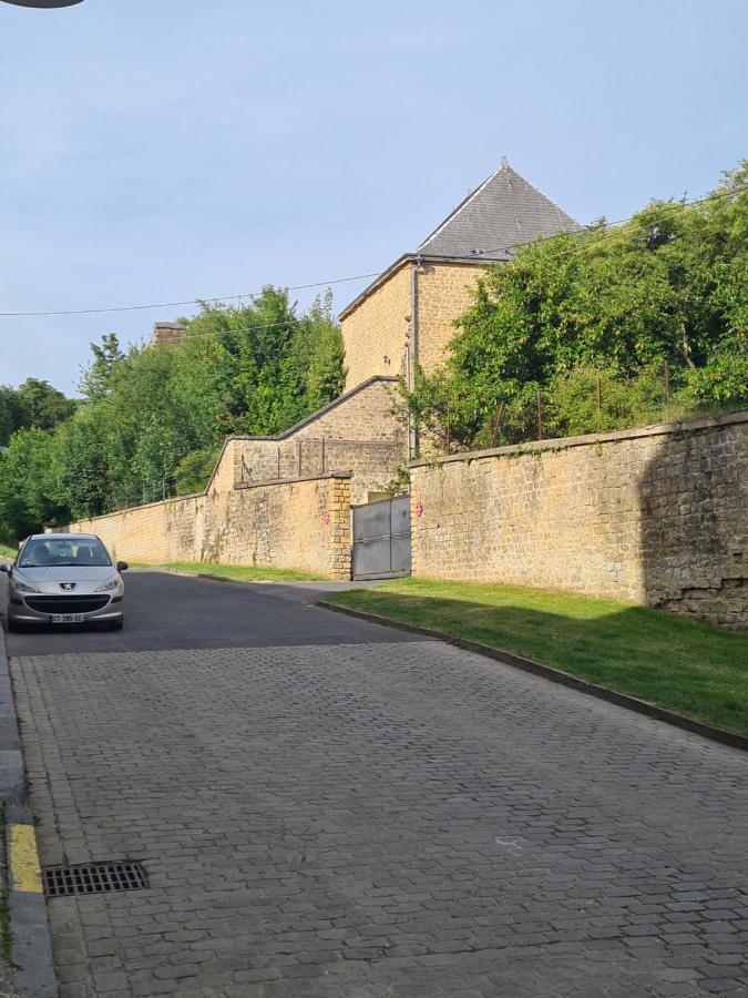 Aux Remparts Du Chateau Sedan Luaran gambar